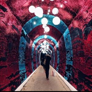 Meet your Posher, Tee